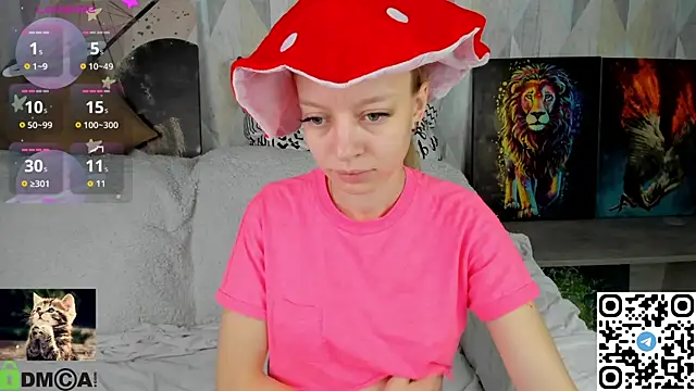 Snapshot of Michelle_Blond chatting on October 7, 7:20 am Michelle Blond online show from October 7, 7:20 am