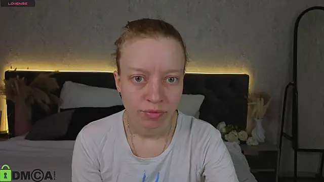 Snapshot of Michelle_Blond chatting on April 21, 12:56 am Michelle Blond online show from April 21, 12:56 am