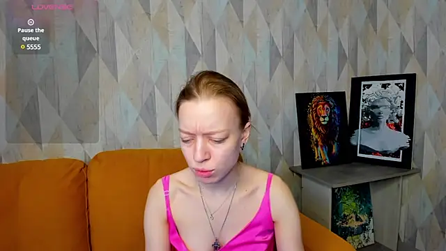 Snapshot of Michelle_Blond chatting on February 8, 7:04 am Michelle Blond online show from February 8, 7:04 am