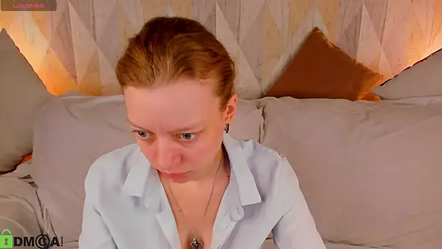 Snapshot of Michelle_Blond chatting on May 22, 1:03 am Michelle Blond online show from May 22, 1:03 am