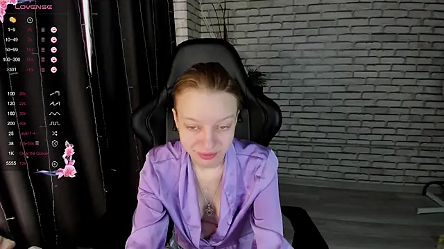 Snapshot of Michelle_Blond chatting on March 9, 7:12 am Michelle Blond online show from March 9, 7:12 am