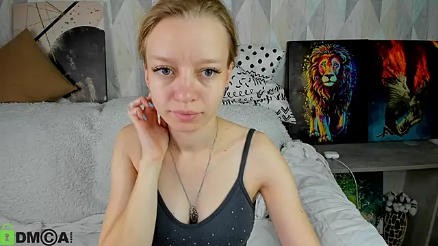 Snapshot of Michelle_Blond chatting on October 5, 8:16 am Michelle Blond online show from October 5, 8:16 am