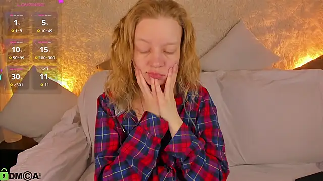 Michelle Blond online show from March 23, 6:24 am