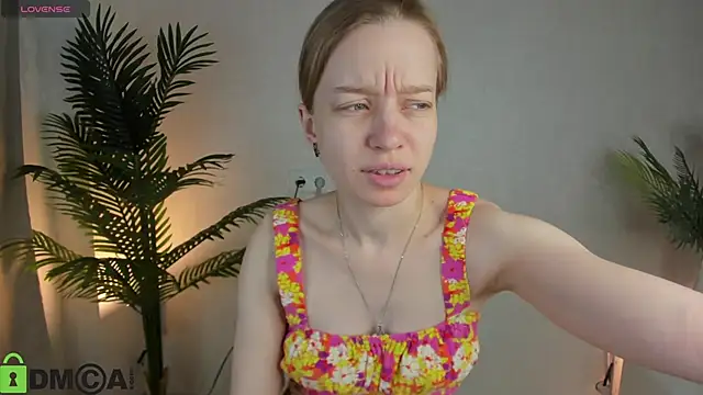 Michelle Blond online show from January 10, 7:04 am