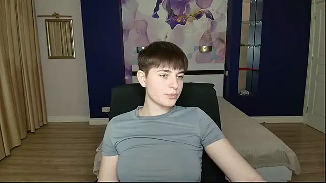 EmiliaYours online show from January 11, 3:08 pm