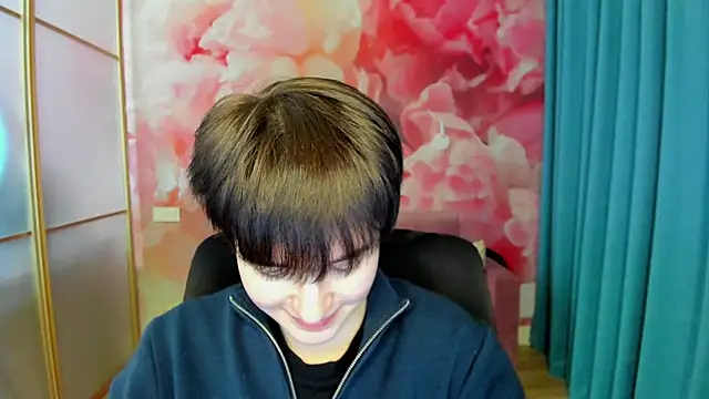 Snapshot of EmiliaYours chatting on February 21, 4:16 pm EmiliaYours online show from February 21, 4:16 pm