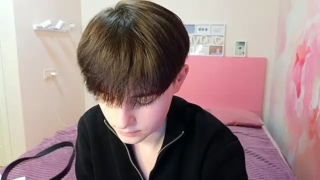 Snapshot of EmiliaYours chatting on February 28, 4:31 pm EmiliaYours online show from February 28, 4:31 pm