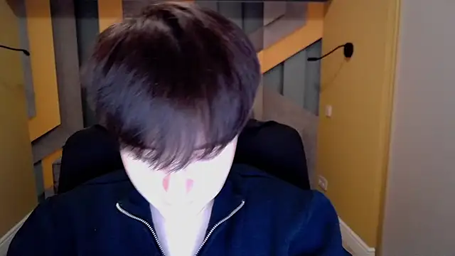 Snapshot of EmiliaYours chatting on March 3, 1:23 pm EmiliaYours online show from March 3, 1:23 pm