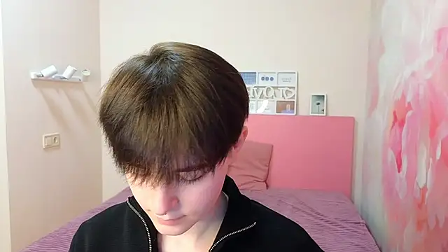 Snapshot of EmiliaYours chatting on February 28, 1:25 pm EmiliaYours online show from February 28, 1:25 pm