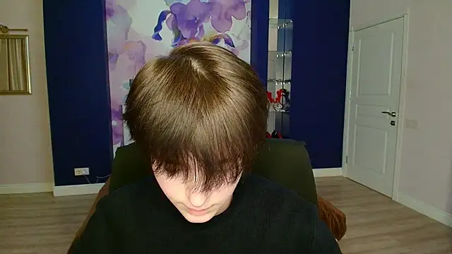 Snapshot of EmiliaYours chatting on February 18, 5:09 pm EmiliaYours online show from February 18, 5:09 pm