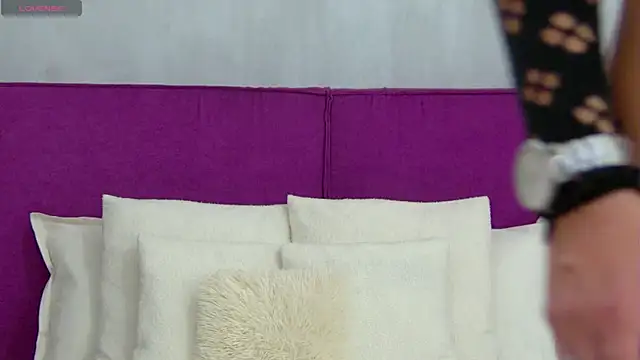 CelineHuddson online show from November 6, 9:52 pm