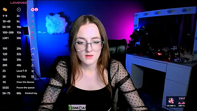 luna berryy online show from February 18, 2:16 am