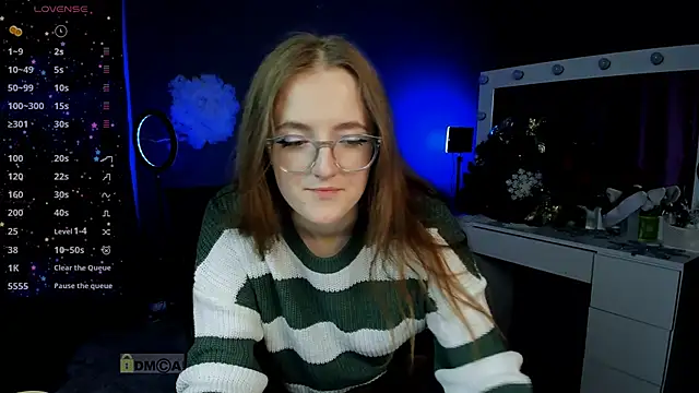 luna berryy online show from January 12, 2:56 am