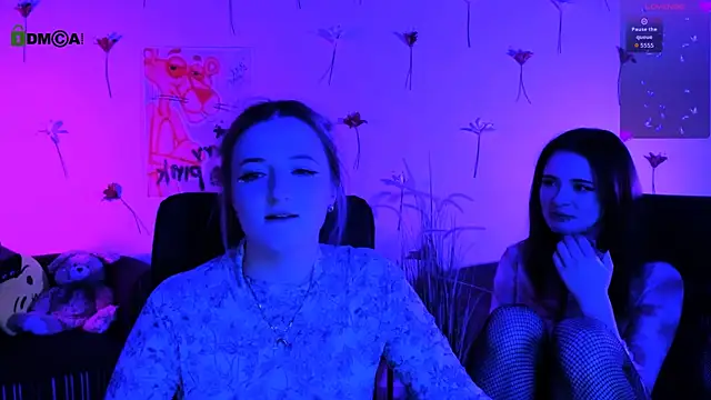 luna berryy online show from May 2, 1:55 am