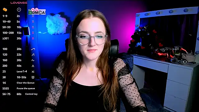 luna berryy online show from February 18, 5:20 am