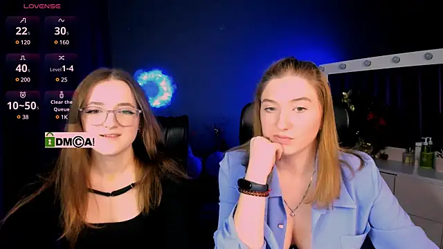 luna berryy online show from February 4, 8:17 pm