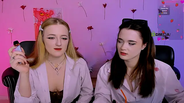 luna berryy online show from March 28, 9:16 pm