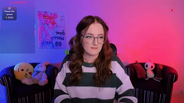 luna berryy online show from January 6, 8:57 pm