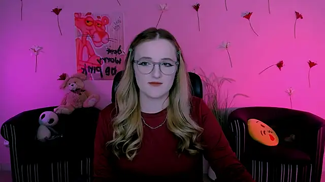 luna berryy online show from June 2, 6:52 pm