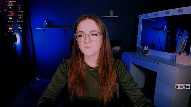 luna berryy online show from March 10, 8:34 pm