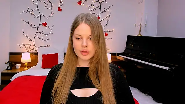 Snapshot of holy_kitty chatting on March 9, 8:10 pm holy kitty online show from March 9, 8:10 pm