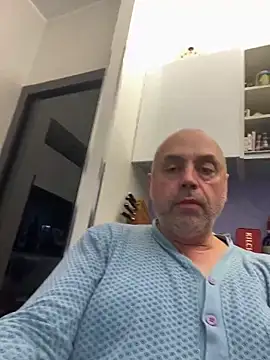 Snapshot of pantomax chatting on May 27, 1:07 pm pantomax online show from May 27, 1:07 pm