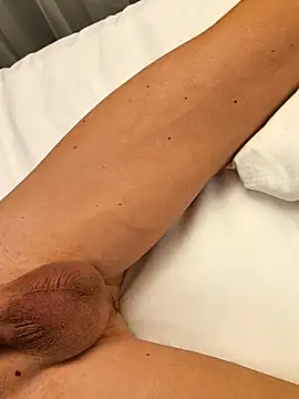 Secret couple  online show from March 20, 9:16 pm