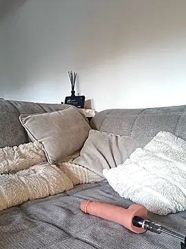 Secret couple  online show from April 3, 10:11 am