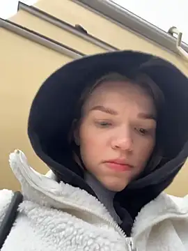 KitteCat online show from November 7, 8:52 am