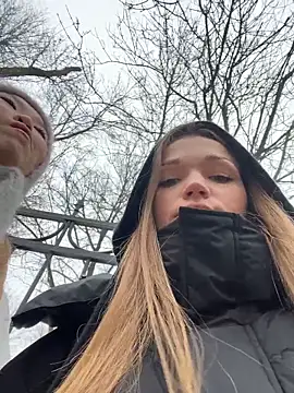 KitteCat online show from December 15, 9:04 am