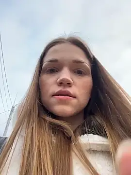 KitteCat online show from November 10, 8:30 am