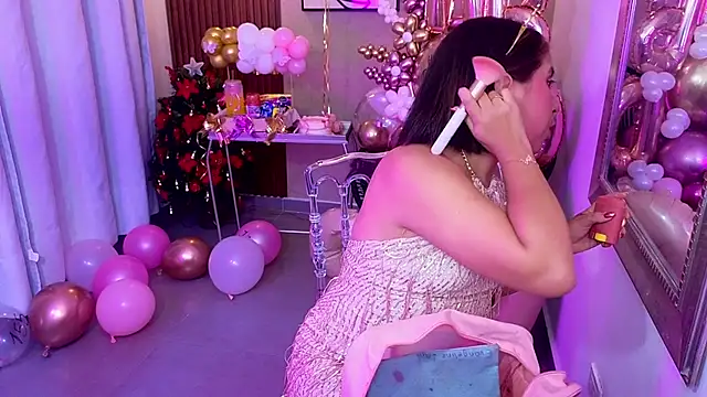 Sharlotte Milk online show from December 2, 11:23 am