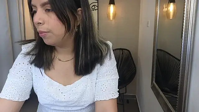 Sharlotte Milk online show from December 1, 10:49 am