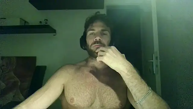 alpha-hunk online show from October 3, 6:42 pm