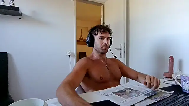 alpha-hunk online show from May 1, 2:00 pm