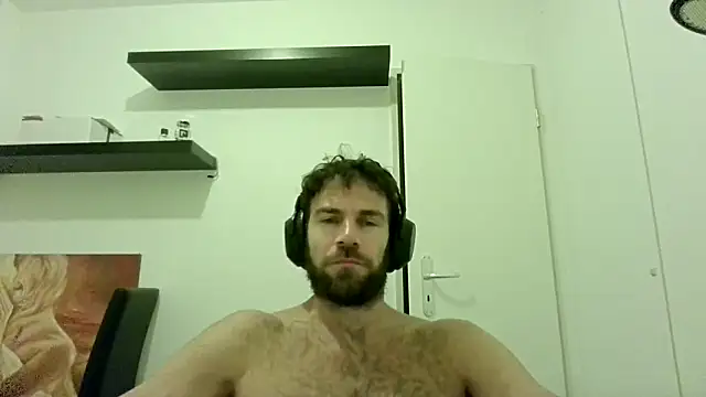 alpha-hunk online show from October 18, 7:16 pm