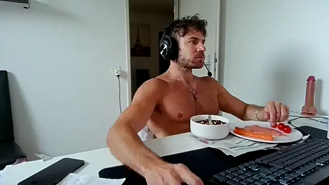alpha-hunk online show from May 6, 10:08 am