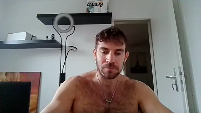 Snapshot of alpha-hunk chatting on November 24, 10:59 am alpha-hunk online show from November 24, 10:59 am