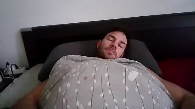 alpha-hunk online show from December 17, 9:14 am