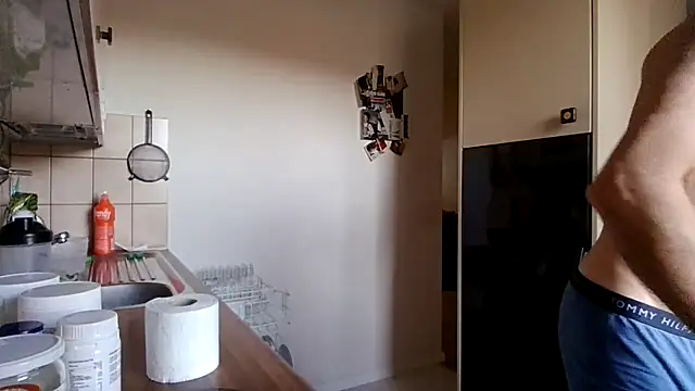 Snapshot of alpha-hunk chatting on October 31, 12:02 pm alpha-hunk online show from October 31, 12:02 pm