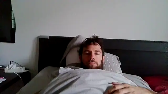 Snapshot of alpha-hunk chatting on October 19, 7:22 am alpha-hunk online show from October 19, 7:22 am