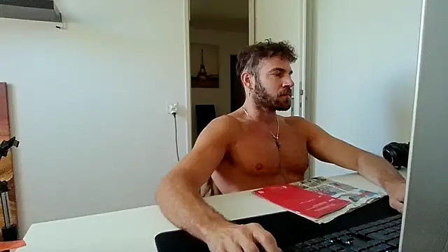 Snapshot of alpha-hunk chatting on June 13, 8:45 am alpha-hunk online show from June 13, 8:45 am