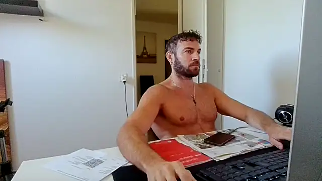 Snapshot of alpha-hunk chatting on June 14, 9:54 am alpha-hunk online show from June 14, 9:54 am