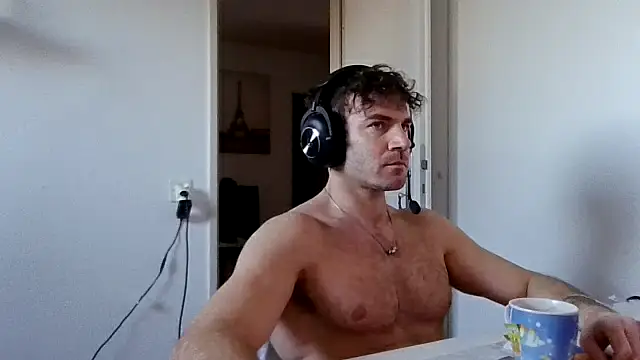 alpha-hunk online show from January 15, 1:36 pm