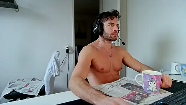 alpha-hunk online show from December 21, 10:39 am