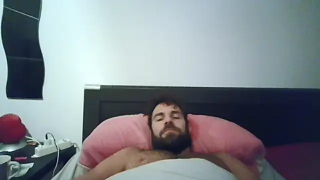 Snapshot of alpha-hunk chatting on October 26, 9:26 pm alpha-hunk online show from October 26, 9:26 pm