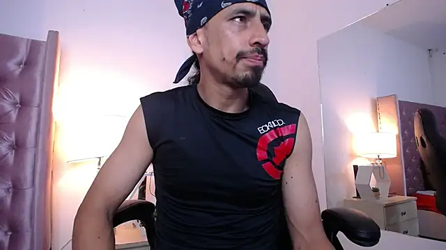 Sr Magnus  online show from October 20, 6:37 am