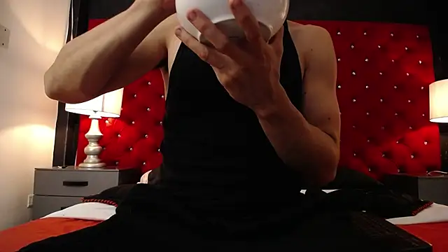 Sr Magnus  online show from February 26, 7:41 am