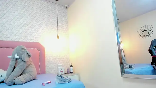 MAYROBERTSS online show from March 20, 12:54 pm