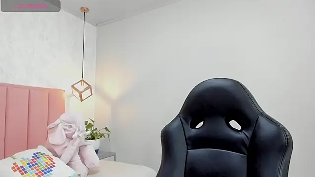 MAYROBERTSS online show from January 20, 12:28 pm